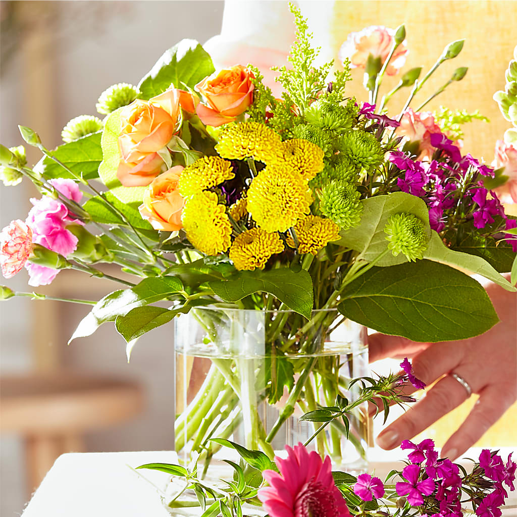 Bold & Bright – A Florist Original – HELEN'S FLORIST AND GARDEN CENTER, Whitehouse Station NJ