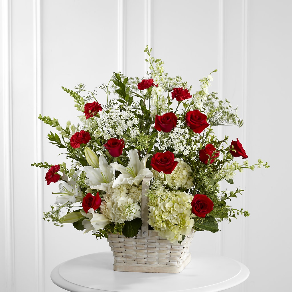 In Loving Memory Arrangement – HELEN'S FLORIST AND GARDEN CENTER, Whitehouse Station NJ