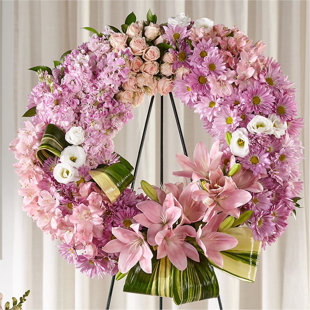 Gift of Warmth Wreath – HELEN'S FLORIST AND GARDEN CENTER, Whitehouse Station NJ