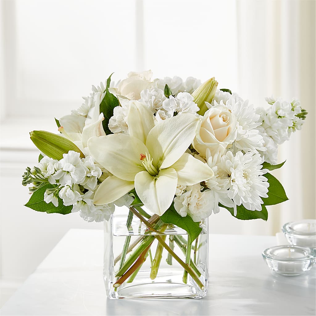 Gentle Breeze Bouquet – HELEN'S FLORIST AND GARDEN CENTER, Whitehouse Station NJ