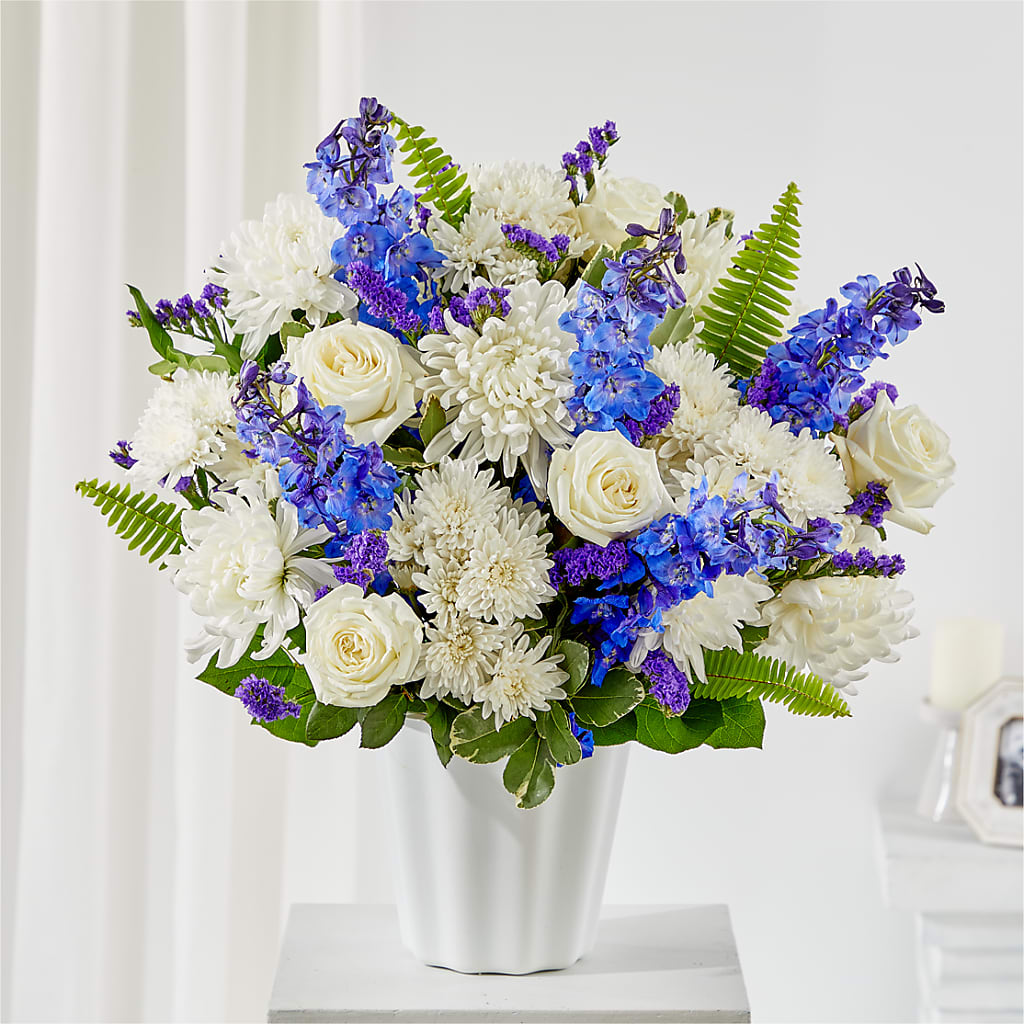 Hold Dear Tabletop Basket – HELEN'S FLORIST AND GARDEN CENTER, Whitehouse Station NJ