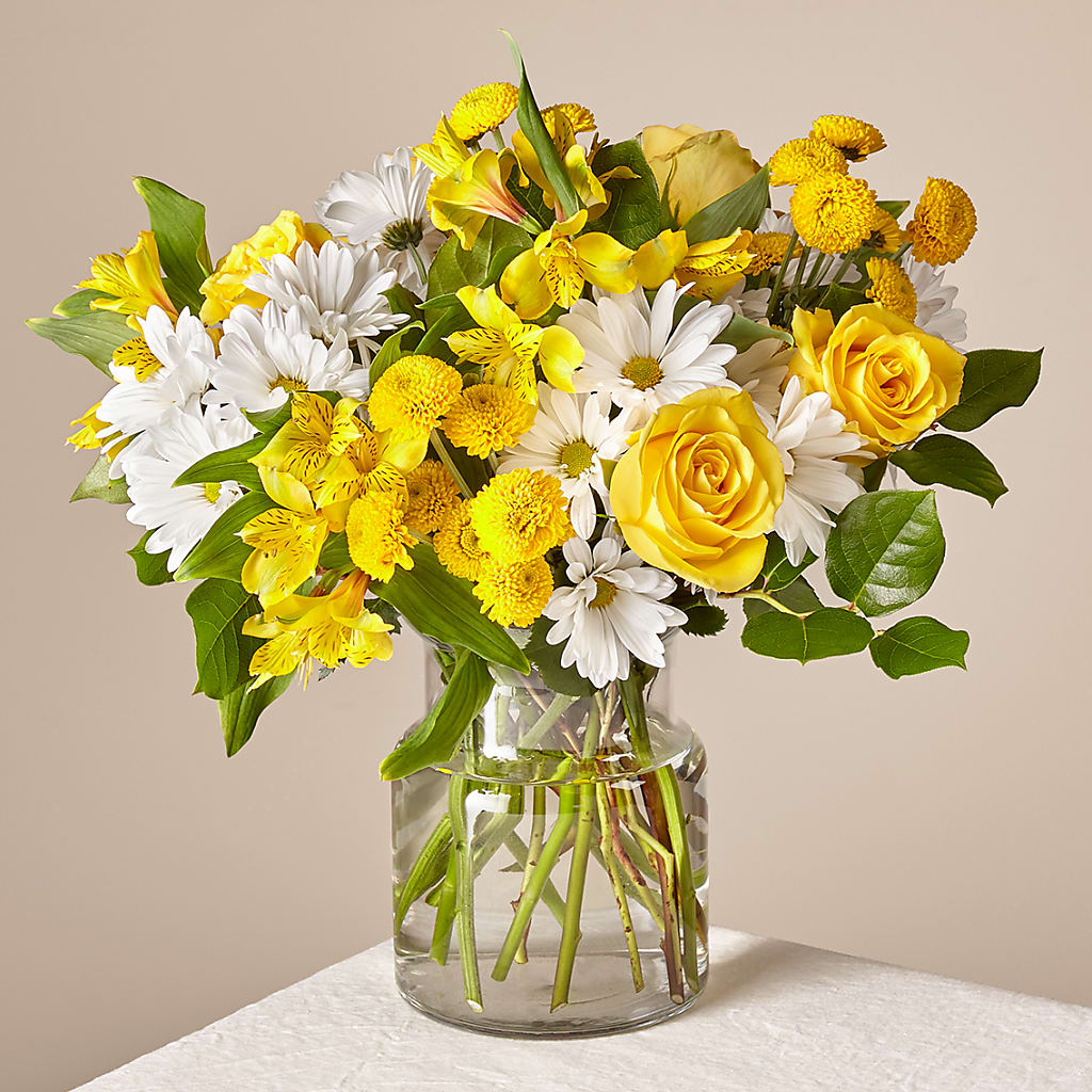 Sunny Sentiments Bouquet – HELEN'S FLORIST AND GARDEN CENTER, Whitehouse Station NJ