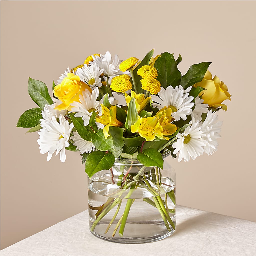 Sunny Sentiments Bouquet – HELEN'S FLORIST AND GARDEN CENTER, Whitehouse Station NJ