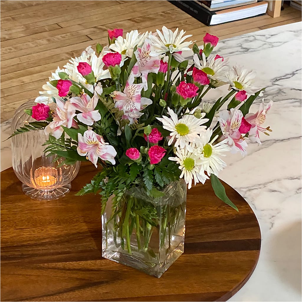 Sweet Surprises® Bouquet – HELEN'S FLORIST AND GARDEN CENTER, Whitehouse Station NJ