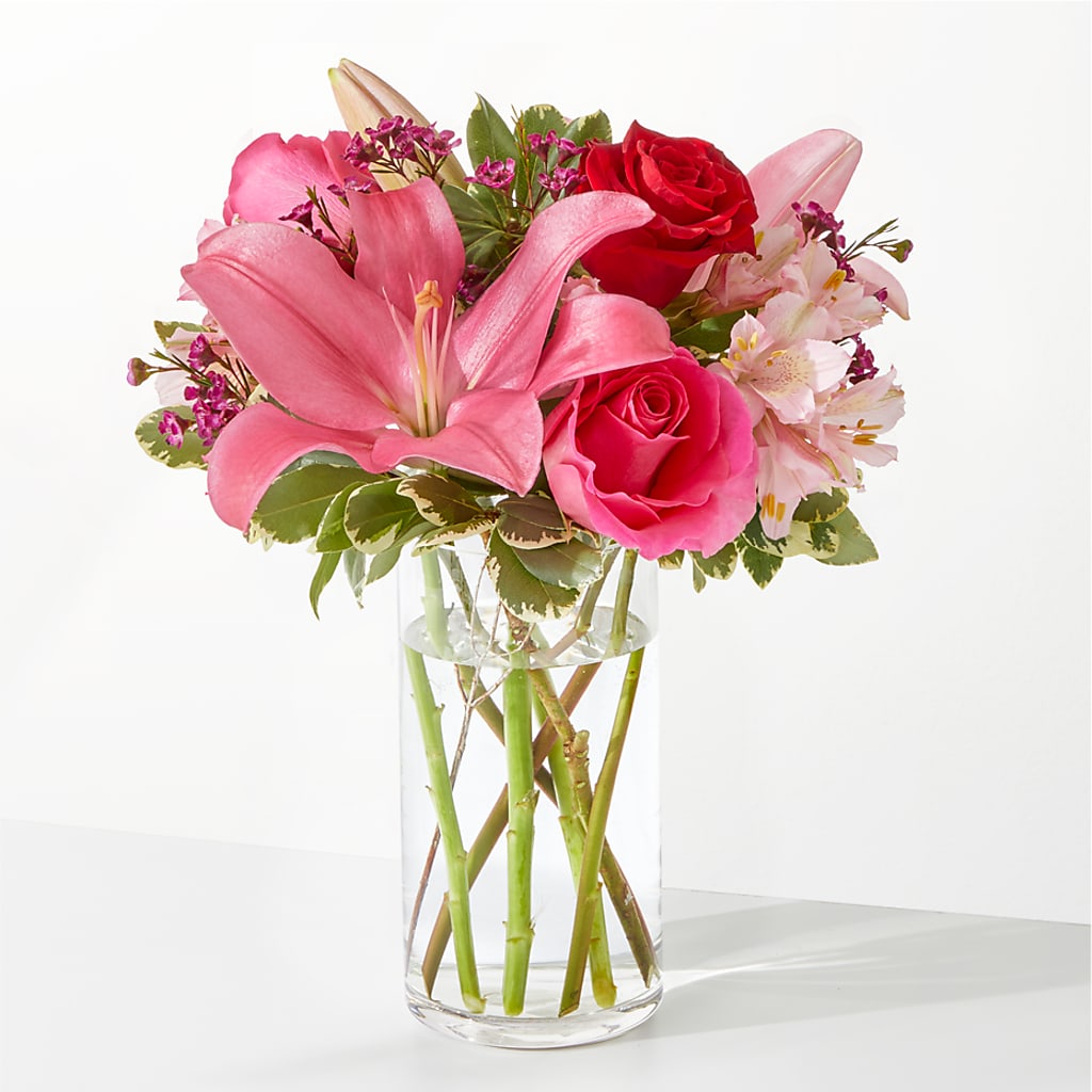 Lucky in Love Bouquet – HELEN'S FLORIST AND GARDEN CENTER, Whitehouse Station NJ