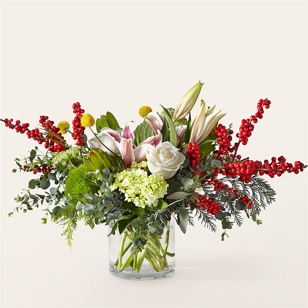 Berry & Bright Bouquet – HELEN'S FLORIST AND GARDEN CENTER, Whitehouse Station NJ