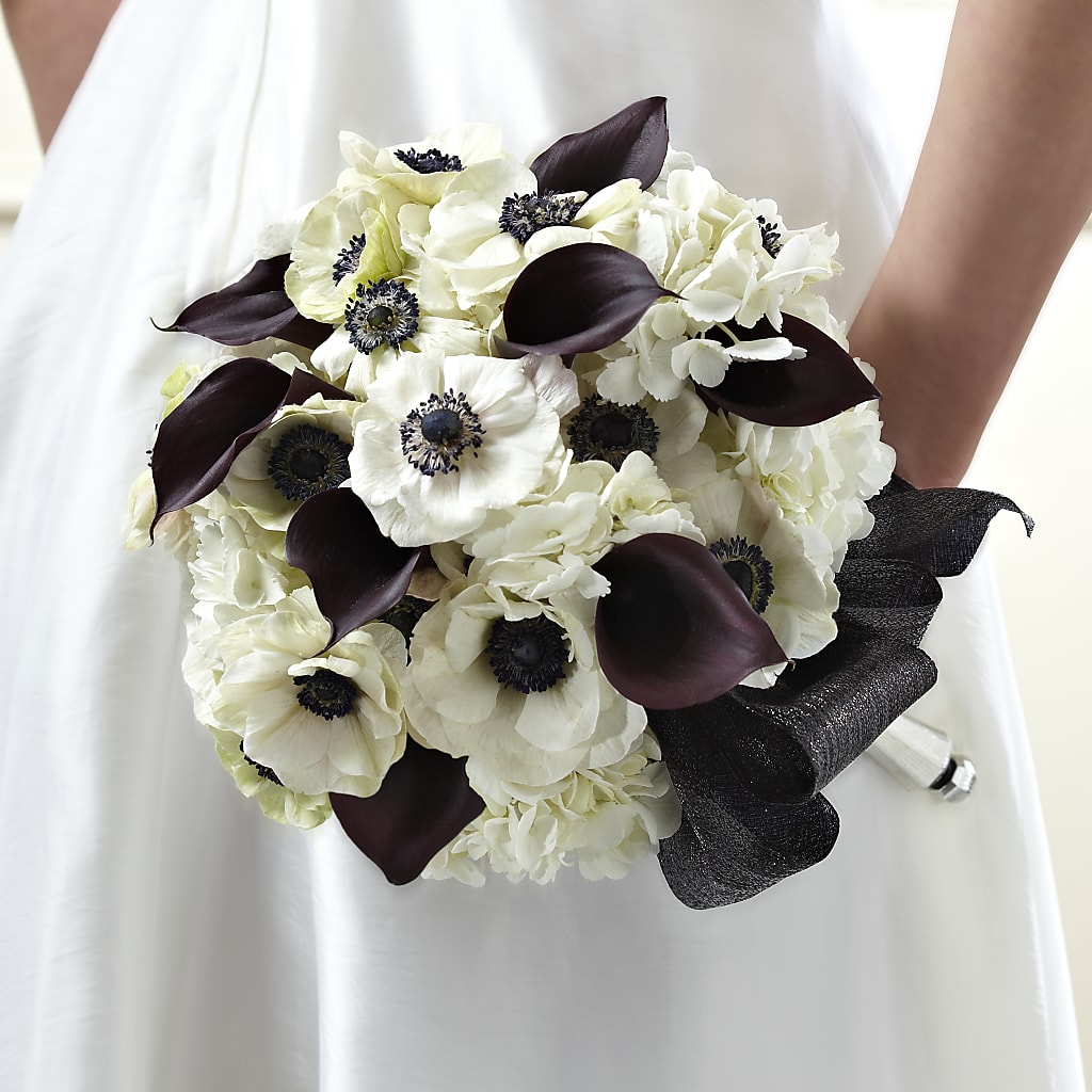 To Have and To Hold Bouquet – HELEN'S FLORIST AND GARDEN CENTER, Whitehouse Station NJ
