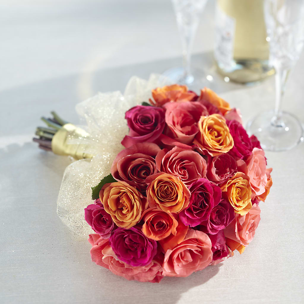 Sweet Roses Bouquet – HELEN'S FLORIST AND GARDEN CENTER, Whitehouse Station NJ