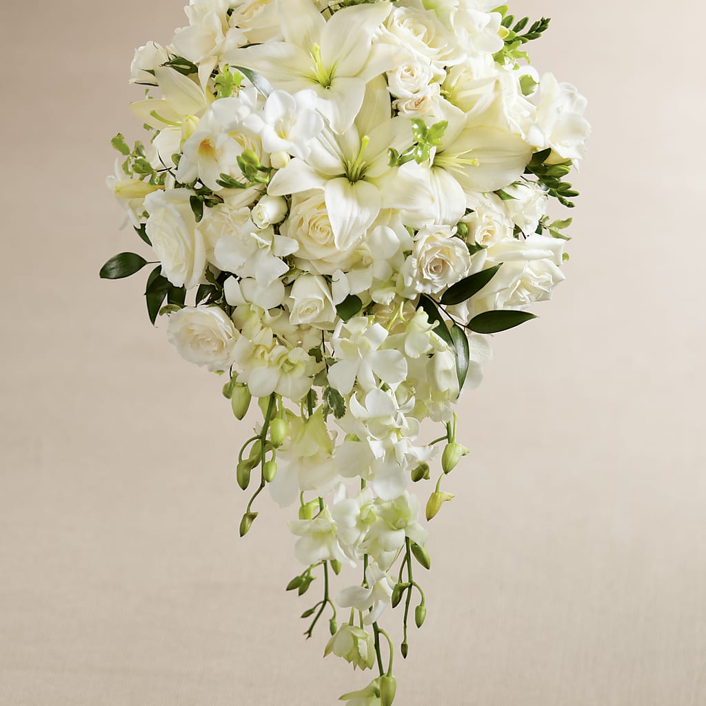 White Wonders Bouquet – HELEN'S FLORIST AND GARDEN CENTER, Whitehouse Station NJ
