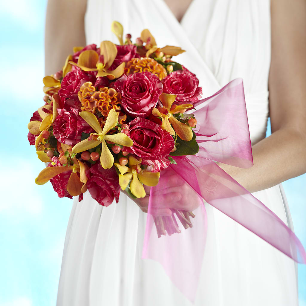 Brilliant Shades of Love Bouquet – HELEN'S FLORIST AND GARDEN CENTER, Whitehouse Station NJ