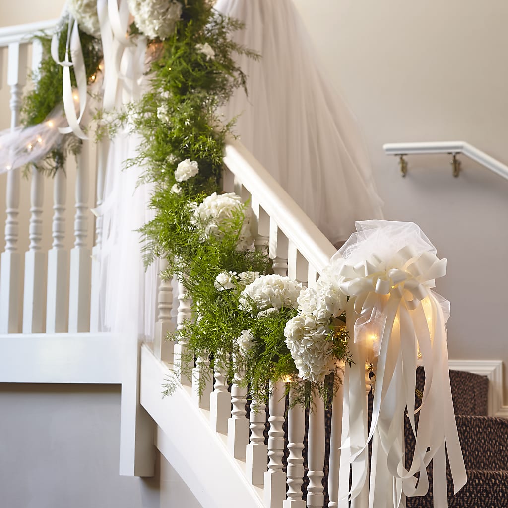 Champagne Dreams Garland – HELEN'S FLORIST AND GARDEN CENTER, Whitehouse Station NJ