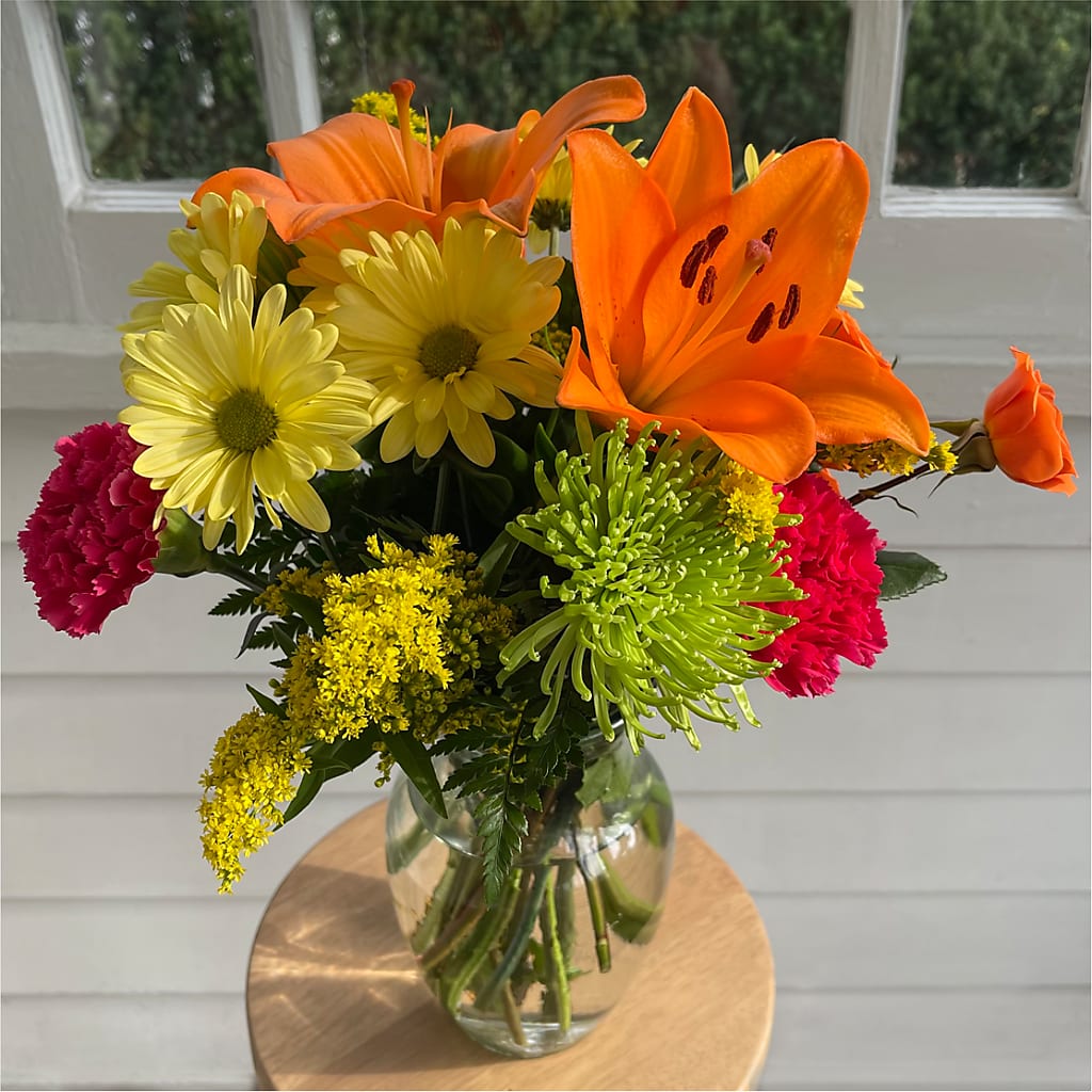 Bold & Bright – A Florist Original – HELEN'S FLORIST AND GARDEN CENTER, Whitehouse Station NJ