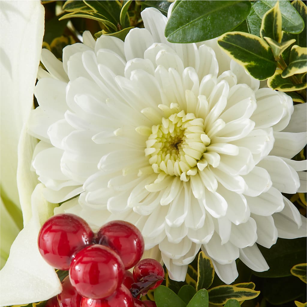 Festive Moments Tree – HELEN'S FLORIST AND GARDEN CENTER, Whitehouse Station NJ