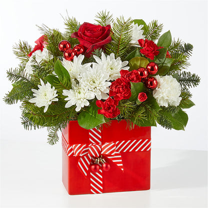 Presents Under the Tree Bouquet – HELEN'S FLORIST AND GARDEN CENTER, Whitehouse Station NJ