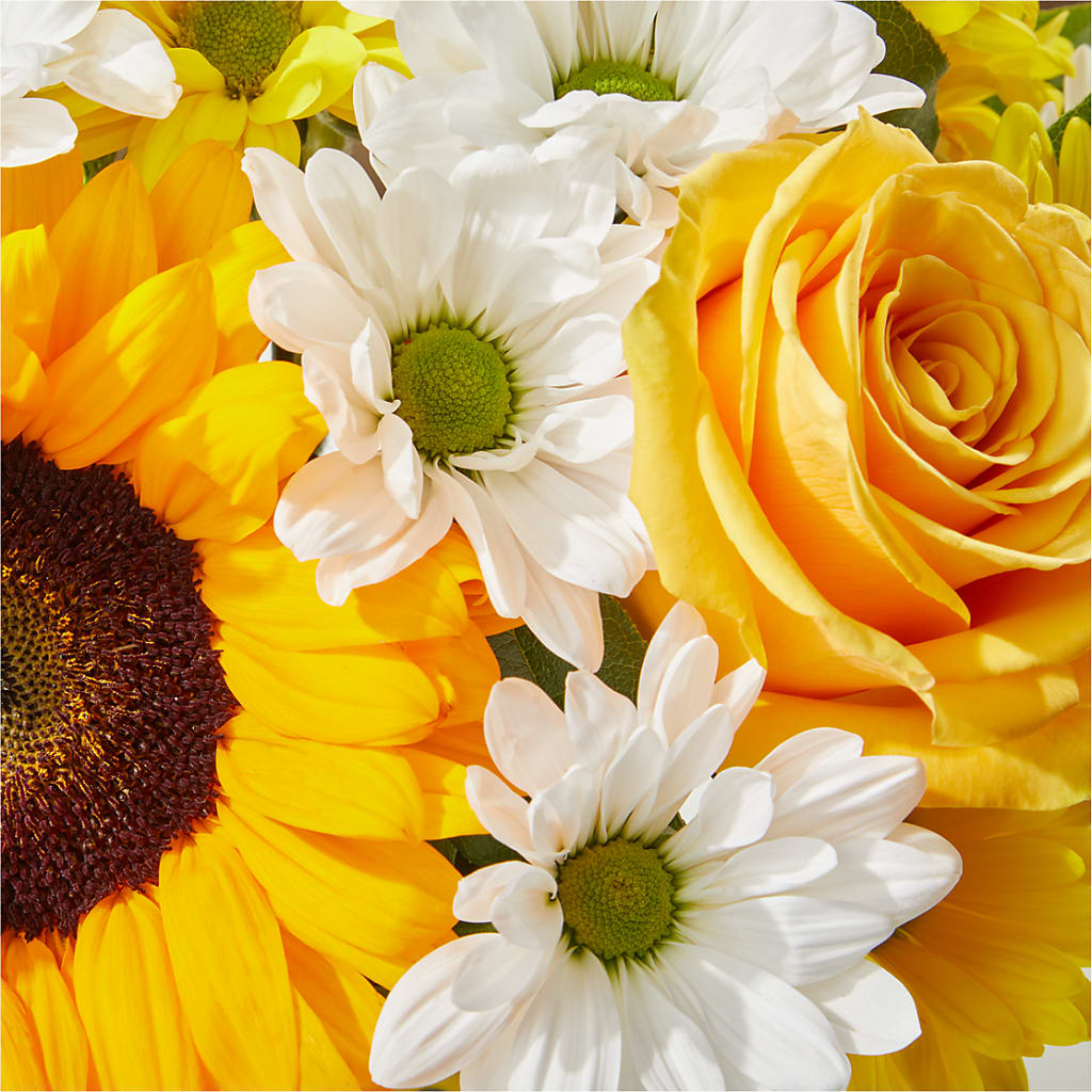 Be Happy Bouquet – HELEN'S FLORIST AND GARDEN CENTER, Whitehouse Station NJ