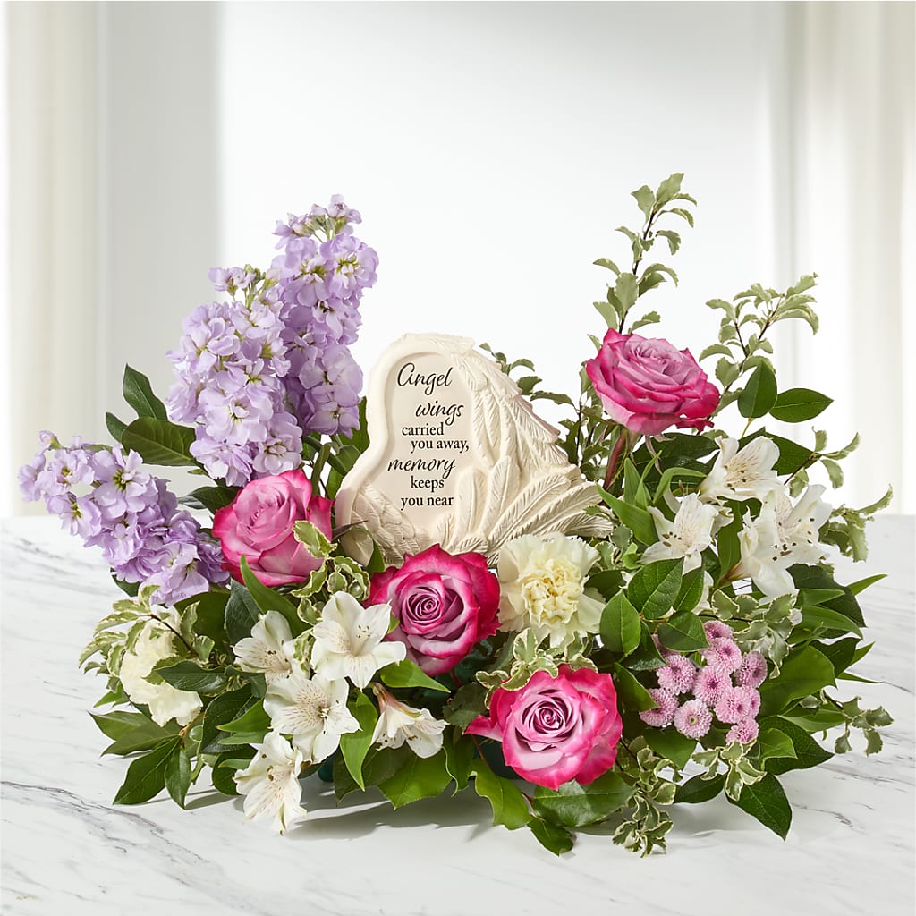 In My Heart Arrangement – HELEN'S FLORIST AND GARDEN CENTER, Whitehouse Station NJ