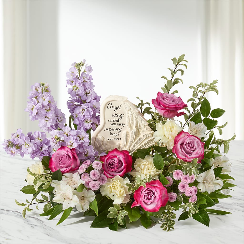 In My Heart Arrangement – HELEN'S FLORIST AND GARDEN CENTER, Whitehouse Station NJ