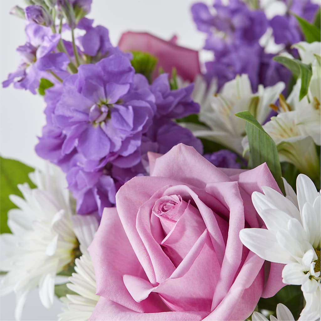 Garden of Peace Bouquet – HELEN'S FLORIST AND GARDEN CENTER, Whitehouse Station NJ
