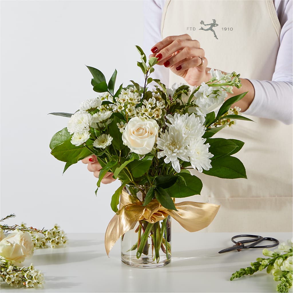 New Beginnings – A Florist Original – HELEN'S FLORIST AND GARDEN CENTER, Whitehouse Station NJ