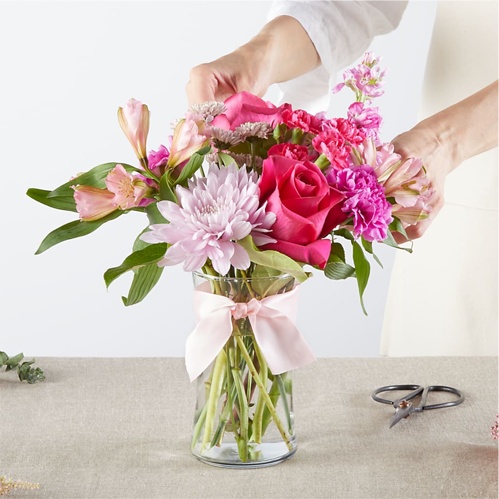 Pink Ribbon - A Florist Original – HELEN'S FLORIST AND GARDEN CENTER, Whitehouse Station NJ