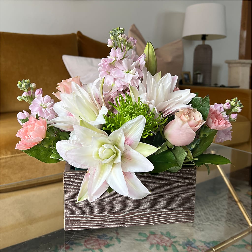 Beautiful Spirit Basket – HELEN'S FLORIST AND GARDEN CENTER, Whitehouse Station NJ