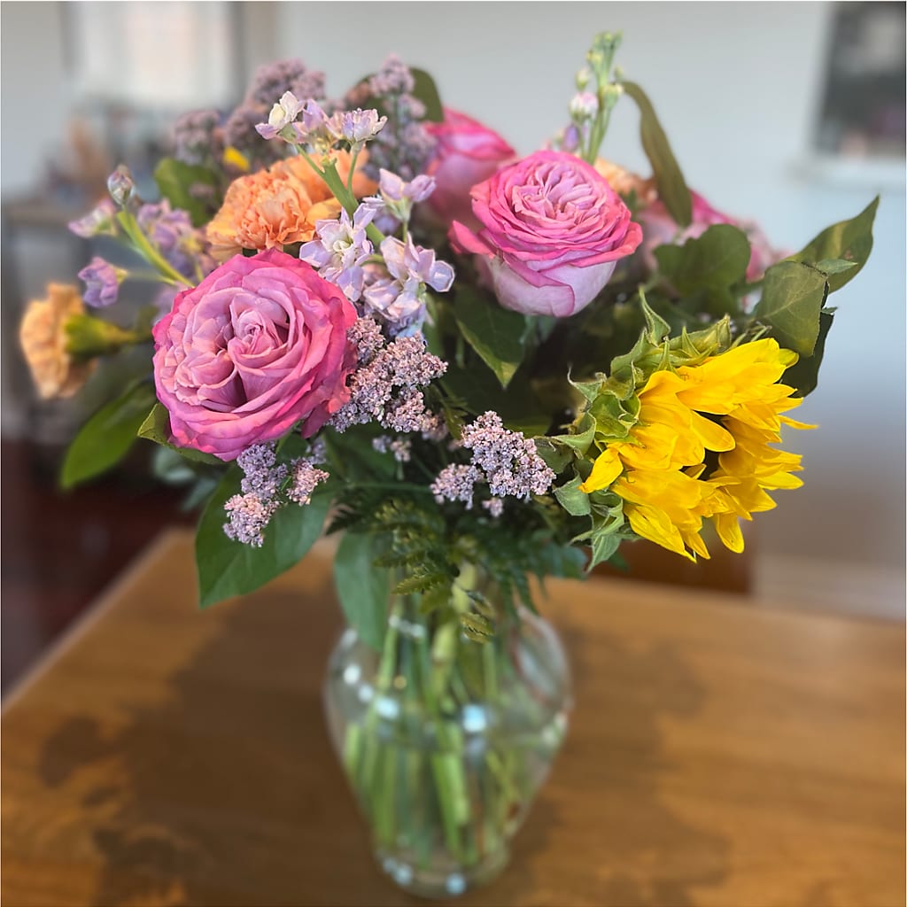 Yellow Brick Road Bouquet – HELEN'S FLORIST AND GARDEN CENTER, Whitehouse Station NJ