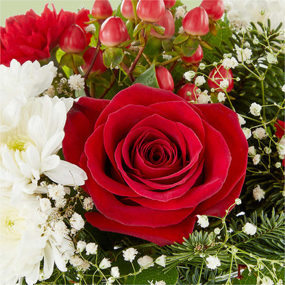 Chance of Flurries Bouquet – HELEN'S FLORIST AND GARDEN CENTER, Whitehouse Station NJ