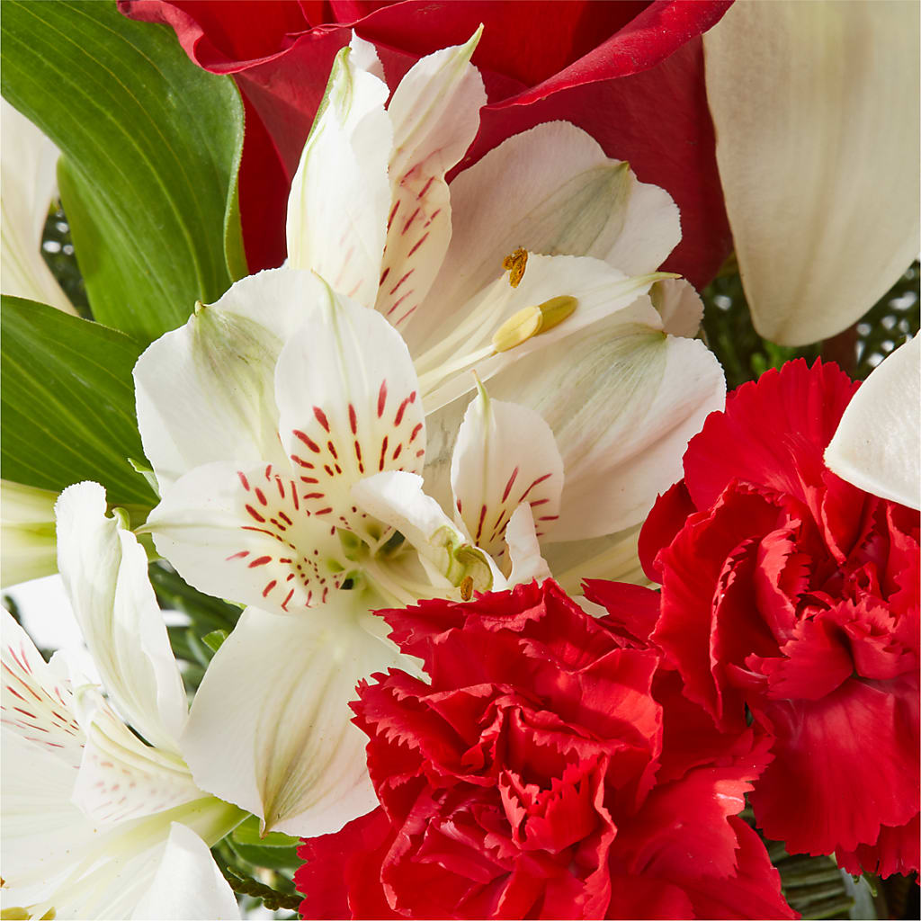 Holiday Season Bouquet – HELEN'S FLORIST AND GARDEN CENTER, Whitehouse Station NJ