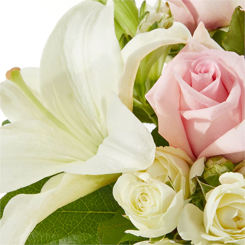 Kindhearted Bouquet – HELEN'S FLORIST AND GARDEN CENTER, Whitehouse Station NJ