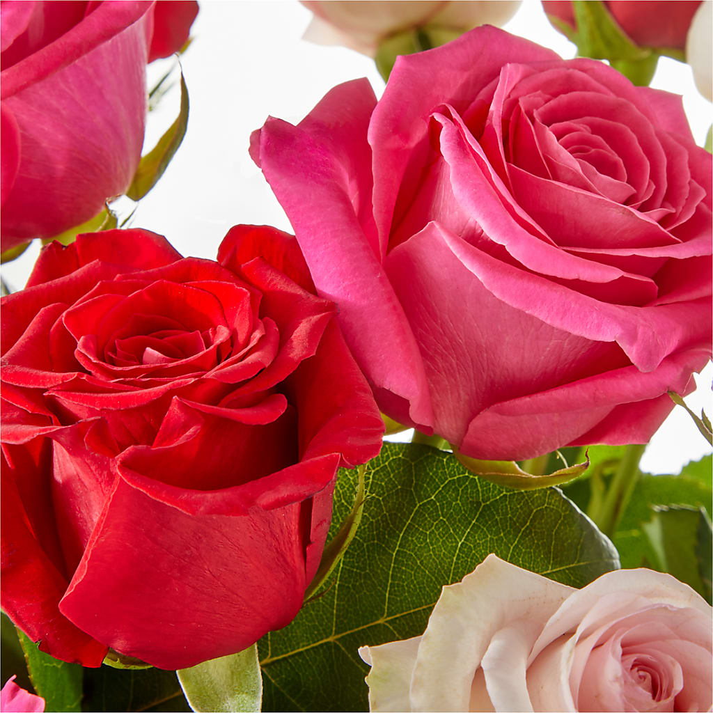 Charming Rose Bouquet – HELEN'S FLORIST AND GARDEN CENTER, Whitehouse Station NJ