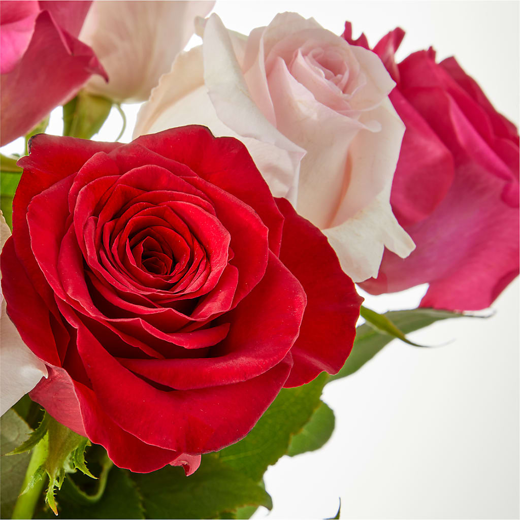 Charming Rose Bouquet – HELEN'S FLORIST AND GARDEN CENTER, Whitehouse Station NJ