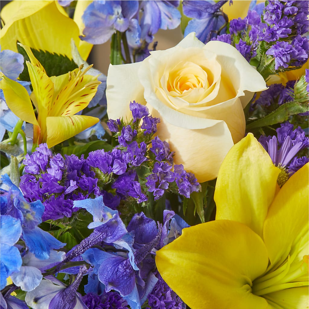 Limoncello Bouquet – HELEN'S FLORIST AND GARDEN CENTER, Whitehouse Station NJ
