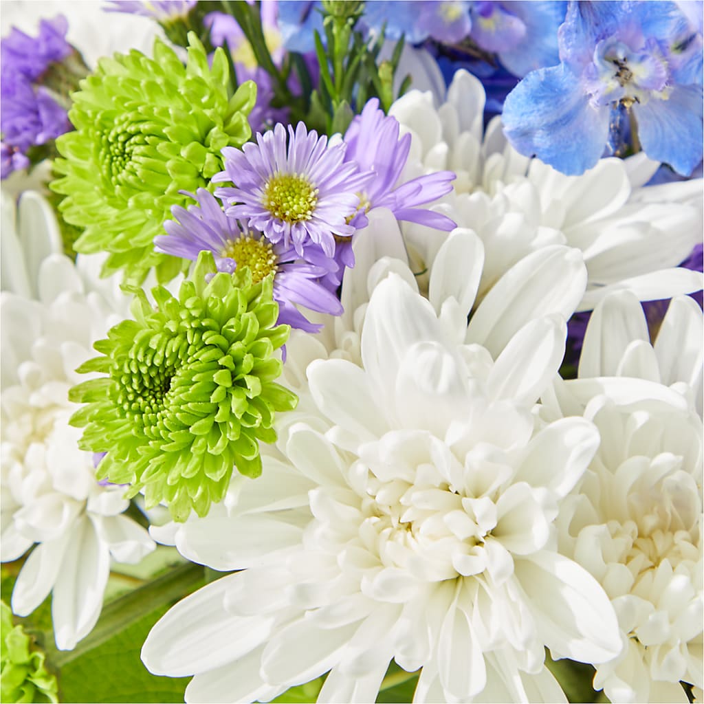 Genuine Gestures Bouquet – HELEN'S FLORIST AND GARDEN CENTER, Whitehouse Station NJ