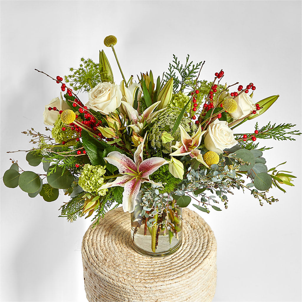 Berry & Bright Bouquet – HELEN'S FLORIST AND GARDEN CENTER, Whitehouse Station NJ