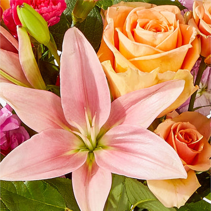Bisous Bouquet – HELEN'S FLORIST AND GARDEN CENTER, Whitehouse Station NJ