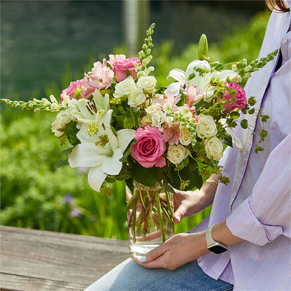 Fondly Bouquet – HELEN'S FLORIST AND GARDEN CENTER, Whitehouse Station NJ